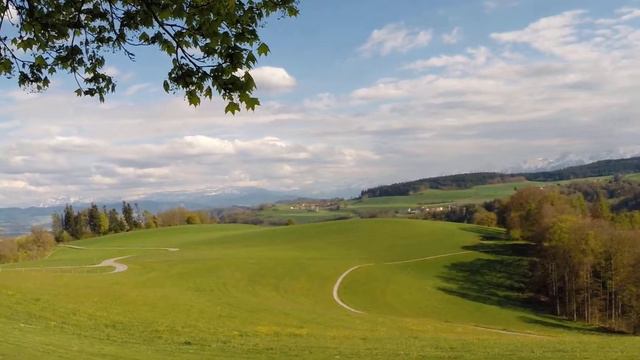 альпийские луга в Швейцарии смотреть онлайн