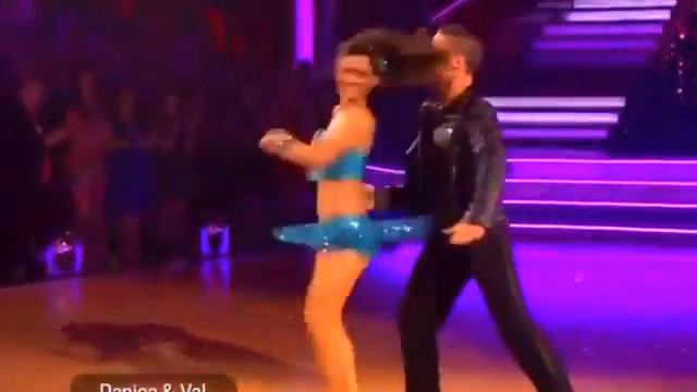 DWTS 18 WEEK 6 : Danica McKellar and Val - Cha Cha "I Wanna Dance with Somebody" by Whitney Houston смотреть онлайн