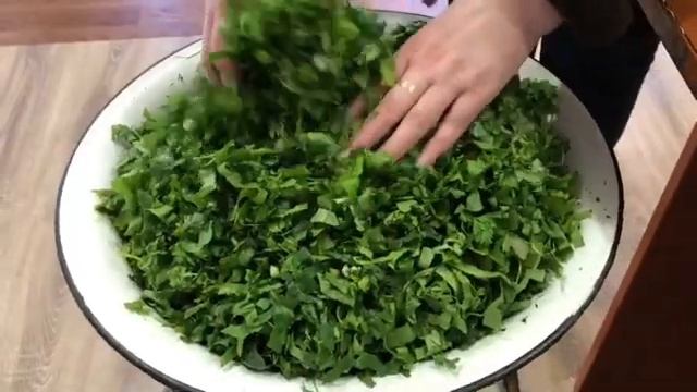 Жингалов Хац (кутабы с зеленью) смотреть онлайн