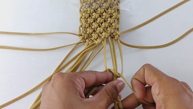 Cinto em Macramê смотреть онлайн