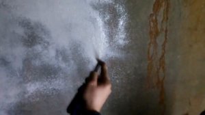 Как быстро побелить стены комнаты