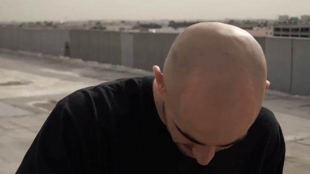 SKYSCRAPER GAME OF BIKE - ETHAN CORRIERE VS SPEEDY G - BMX смотреть онлайн