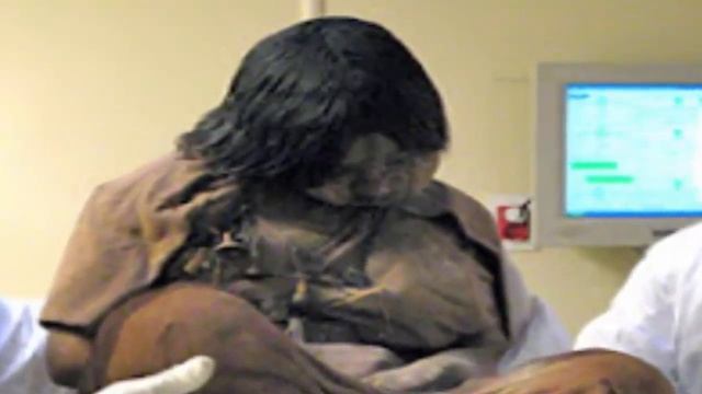 معجزة فتاة رمت القرآن فسخطها الله بالصور