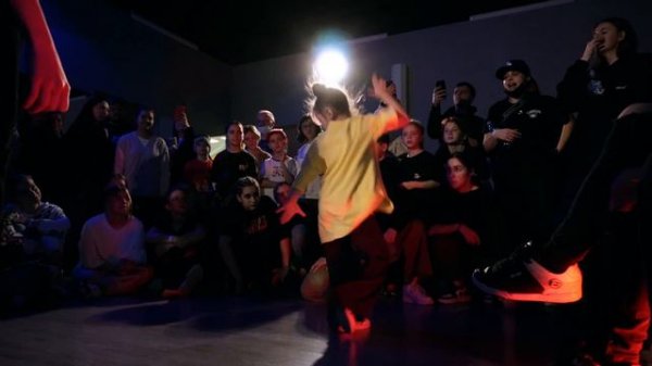 1 8 Kristina vs Elizabeth Little Lady