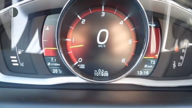 Volvo XC60 D5 215pk AWD Geartronic R-Design/ Trekhaak смотреть онлайн