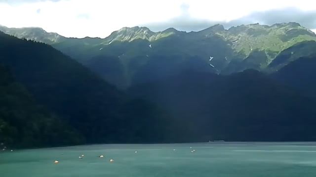 Горное озеро Рица смотреть онлайн