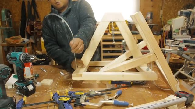 Impossible FLOATING Tensegrity Chair смотреть онлайн