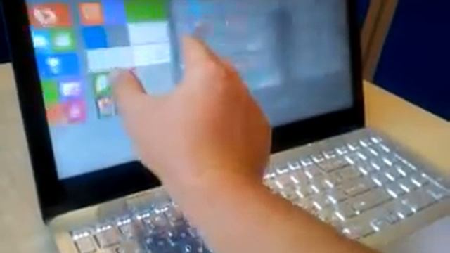 Review Sony VAIO SVF15A1Z2R смотреть онлайн