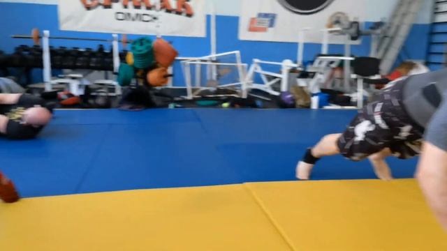 Кроссфит по старой доброй схеме. Пахота по ермаковски. смотреть онлайн