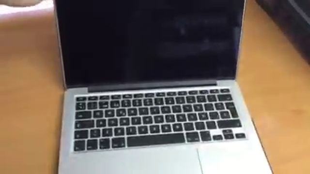 Pantalla negra al elegir partición (presionando ALT) Macbook Pro Retina Early 2015 смотреть онлайн