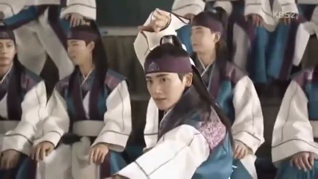 Смешной момент из дорамы Хваран смотреть онлайн