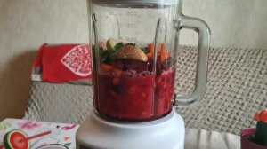 Свекольный смузи в блендере Garlyn S-300
