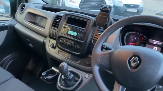 Renault Trafic 1.6 dCi ENERGY 27 Business+ SWB Standard Roof Euro 6 (s/s) смотреть онлайн
