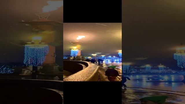 #санктпетербург #ростральныеколонны День снятия блокады / Горящие факелы в Санкт-Петербурге смотреть онлайн