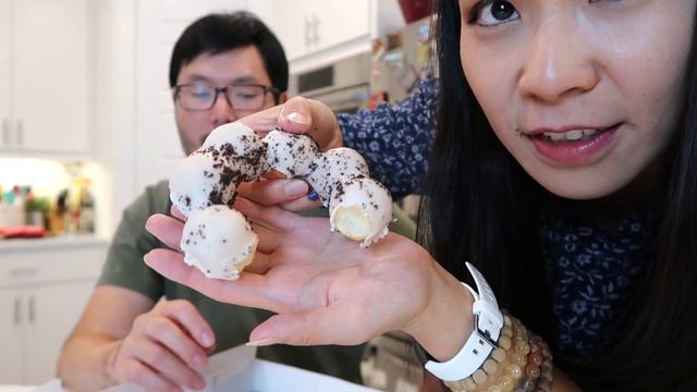 MochiNut Mochi Donut & Boba Tea! Worth the hype? Mochi Donuts Taste Test смотреть онлайн