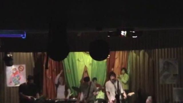 Ultimatum - Тёплый снег (live Курчатов) смотреть онлайн