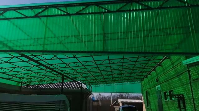 Навес своими покрыт ондекс