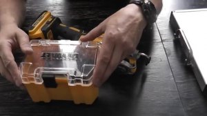 Мультитул реноватор от фирмы DeWalt dcs355