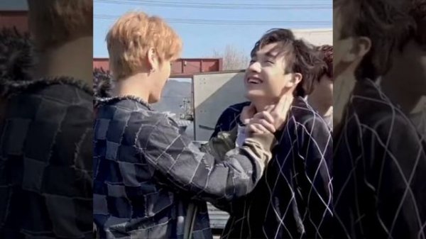 Bang Chan, Lee Minho's Only Hyung || Lee Know