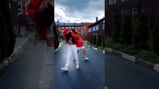 Амина и Милана! ЛП смотреть онлайн