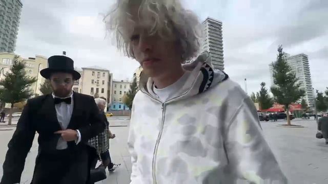 ХАЗЯЕВА ПОЗДРАВИЛИ ПАРАДЕЕВИЧА С ДНЁМ РОЖДЕНИЯ! | ПОЗДРАВЛЕНИЯ ОТ ХАЗЯЕВОВ смотреть онлайн