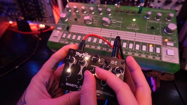 My New Bestie - Mini Stereo Mixer + Chaos Machine from Bastl смотреть онлайн