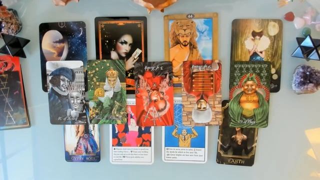 PICK A CARD. WHAT IS YOUR CREATIVE GENIUS? (Your Creativity, Your Audience and Your Potential) смотреть онлайн