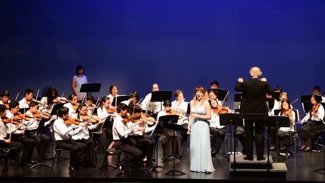 Orchestra Gradus ad Parnassum - W.A Mozart: "Der Holle Rache" (Königin der Nacht Die Zauberflote) смотреть онлайн
