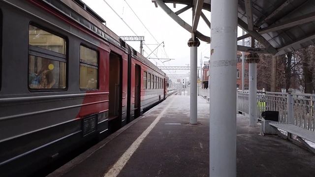 Электропоезд ЭД4М 0082 сообщением Санкт-Петербург (Финляндский вокзал) - Выборг станция Шувалово. смотреть онлайн