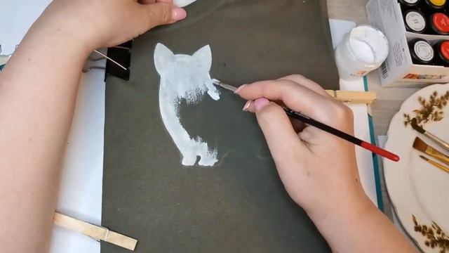 Роспись футболки. Рисунок -Корги. Вы узнаете как перенести рисунок и зачем грунтовать. смотреть онлайн