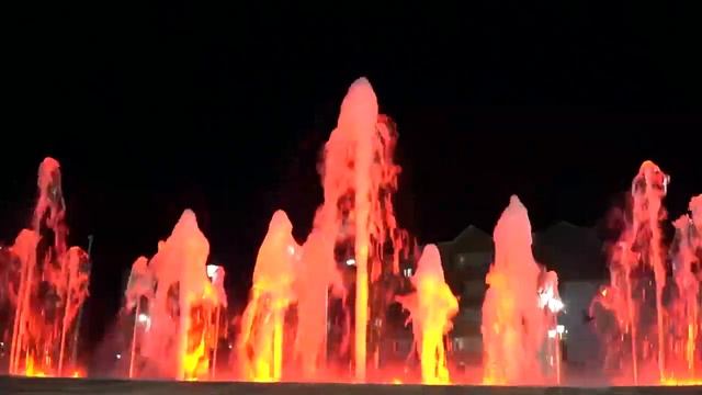 Элиста заиграла новыми красками! В парке «Молодежный» открылся фонтан!