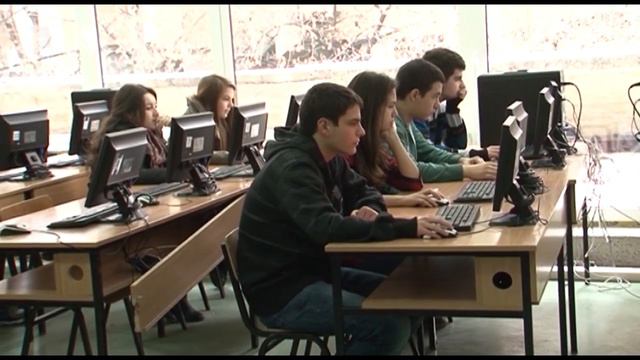 Министерството за образование - таму каде што е можно треба да почне со физичко присуство на учениц