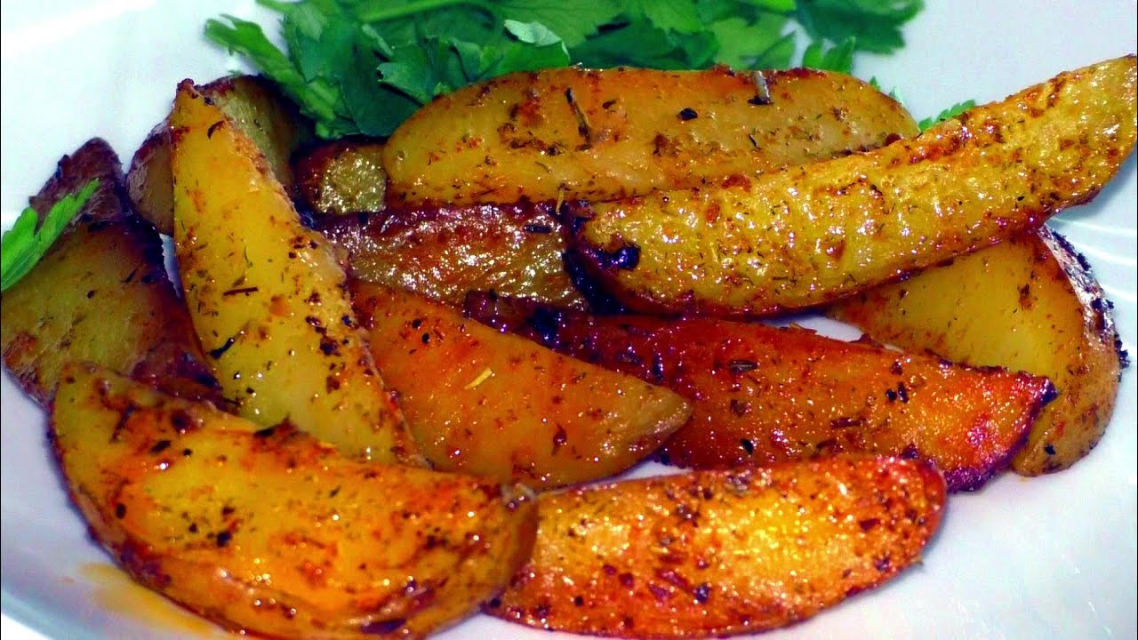 КАРТОФЕЛЬ ПО ДЕРЕВЕНСКИ В ДУХОВКЕ / как приготовить картофель по деревенски смотреть онлайн