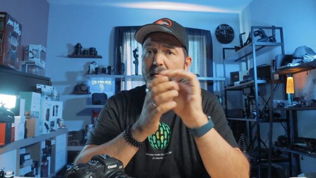 Battery Grip for Your Canon EOS RP | Is This The Ultimate Accessory? смотреть онлайн