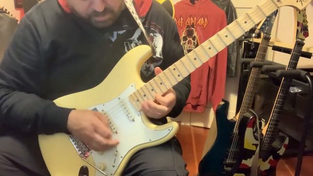 Arpeggio practice on Yngwie Strat! смотреть онлайн