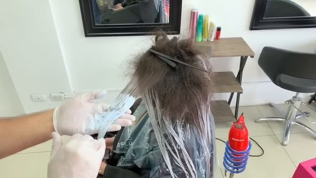 How to FREEHAND BALAYAGE for Dark Hair Whith FANOLA COLOR / STEP by STEP TECHNIQUE + Fast & Easy смотреть онлайн