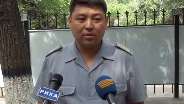 Задержали водителей, пытавшихся незаконно перевезти в Россию цветной металл смотреть онлайн