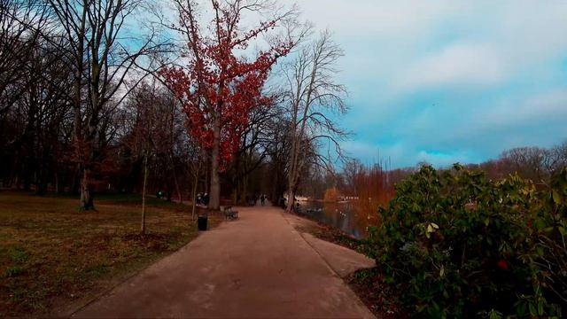 ВАРШАВА, ПОЛЬША: Дворец молодежи, Парк Лазенки, Центр Коперник, Университетская библиотека смотреть онлайн