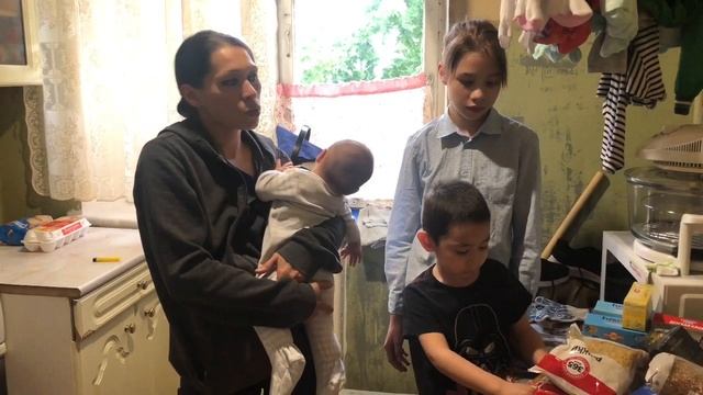 Всех всех с Праздником с 1 июняв этот день я хочу рассказать об многодетной семьи Елены! смотреть онлайн