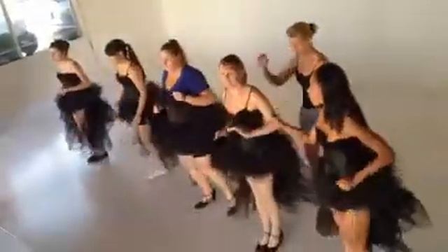 MMM Lady in Red Dance Rehearsal смотреть онлайн