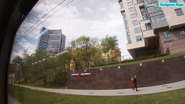 По центру Москвы на автобусе. От Лубянской пл.до пл.Победы. Центральные улочки за 20 минут. смотреть онлайн