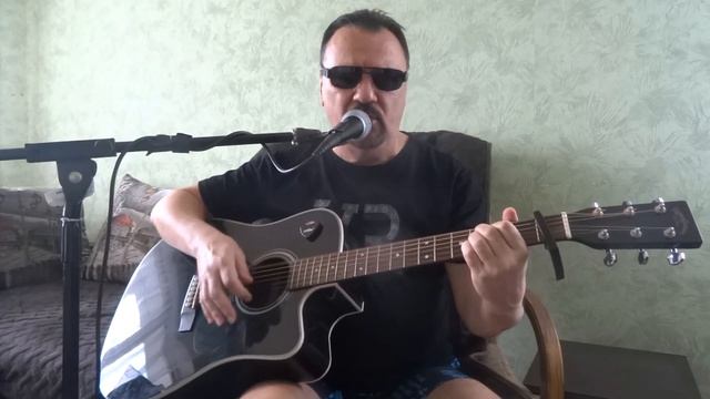 Сбитый летчик сидит над кофе со взбитыми сливками смотреть онлайн