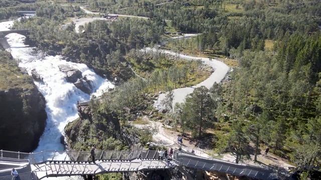 Vøringsfossen waterfall, Hardangervidda, Norway - stairway bridge смотреть онлайн