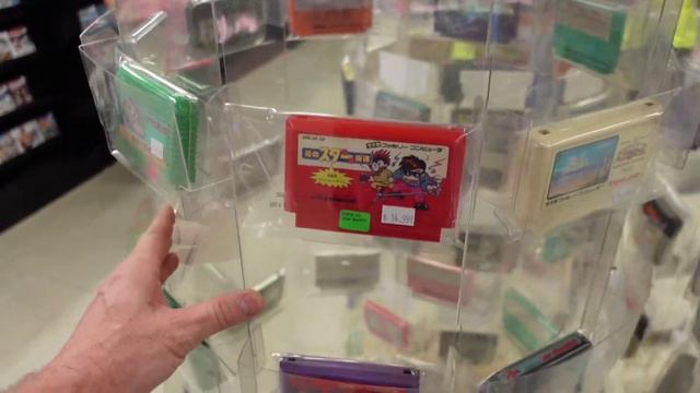 Royal Empire Gaming Store Tour in Longwood, Florida | Retro to New Games, Consoles & Accessories смотреть онлайн
