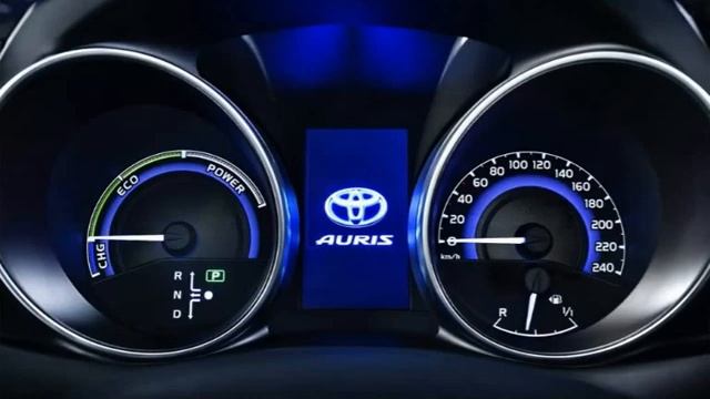 Toyota Auris 2015 2016 в  новом  кузове