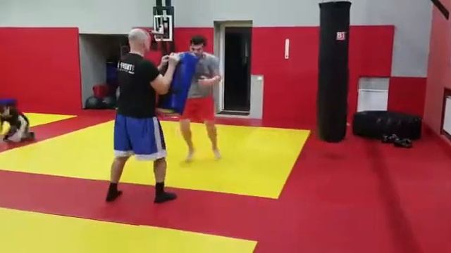 Elcin Isaev смотреть онлайн