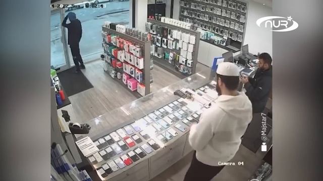 ПЫТАЛСЯ УКРАСТЬ У МУСУЛЬМАН! ЧТО ОНИ СДЕЛАЛИ ПОТОМ смотреть онлайн