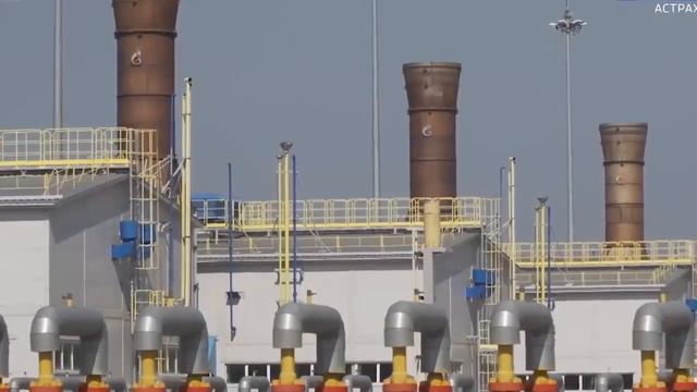 ЛИТР БЕНЗИНА СТОИТ РЕАЛЬНО 6 РУБЛЕЙ ,  А НА ЗАПРАВКЕ 52 РУБЛЯ