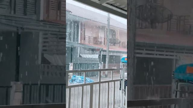 Погода сейчас на пхукет крайне не предсказуемая смотреть онлайн