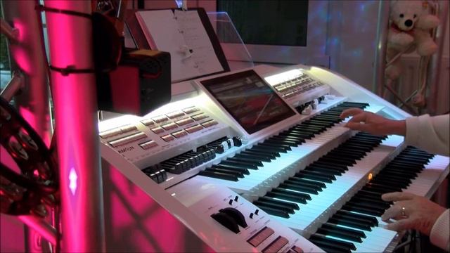 Lay All Your Love On Me ( Abba ) смотреть онлайн